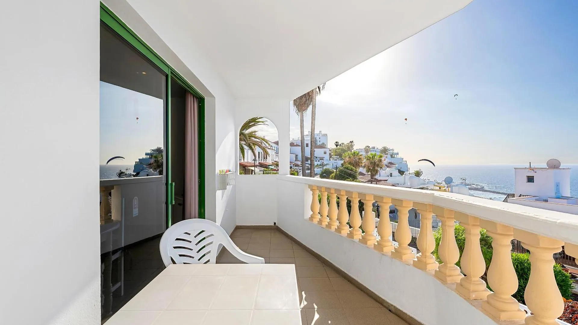 Hotel Club Tarahal Puerto de la Cruz  2*, Puerto de la Cruz (Tenerife)